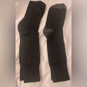 2 men’s dress socks